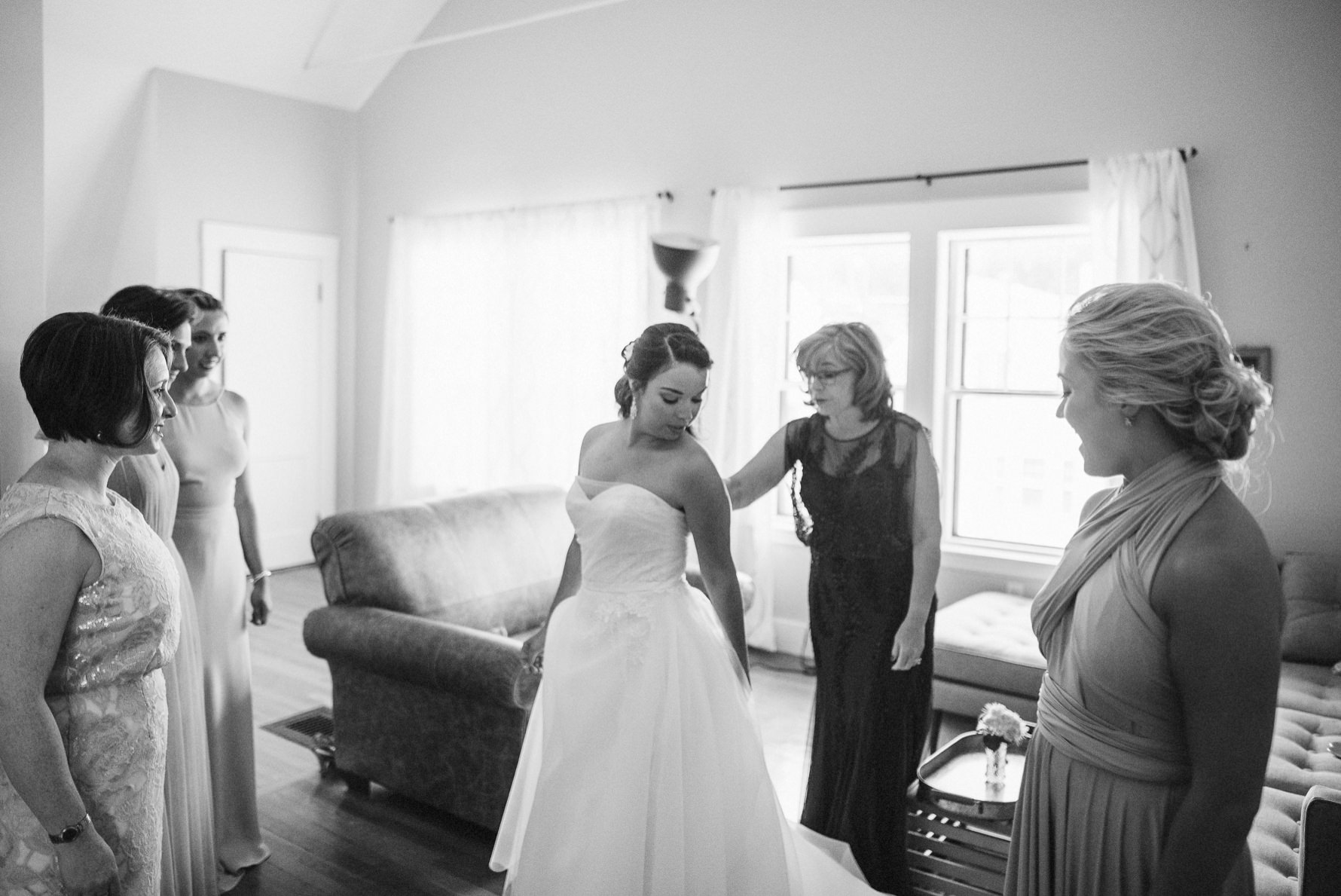 bride getting ready,