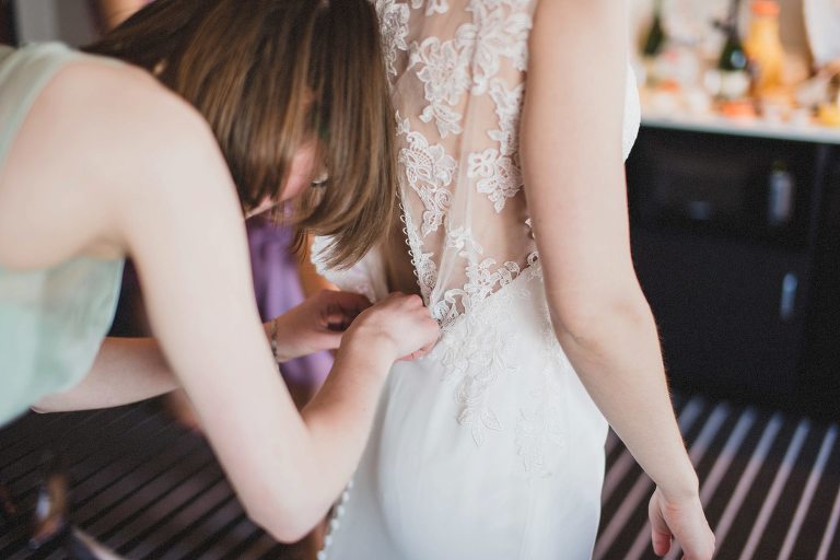 bride getting ready alden castle,