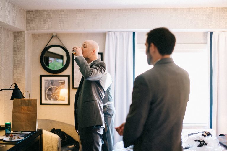 drinking before first look,