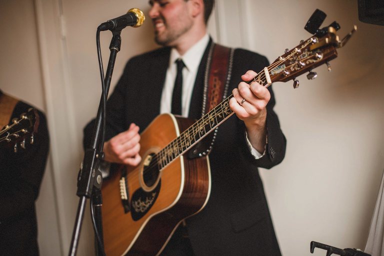 cocktail hour at alden castle,