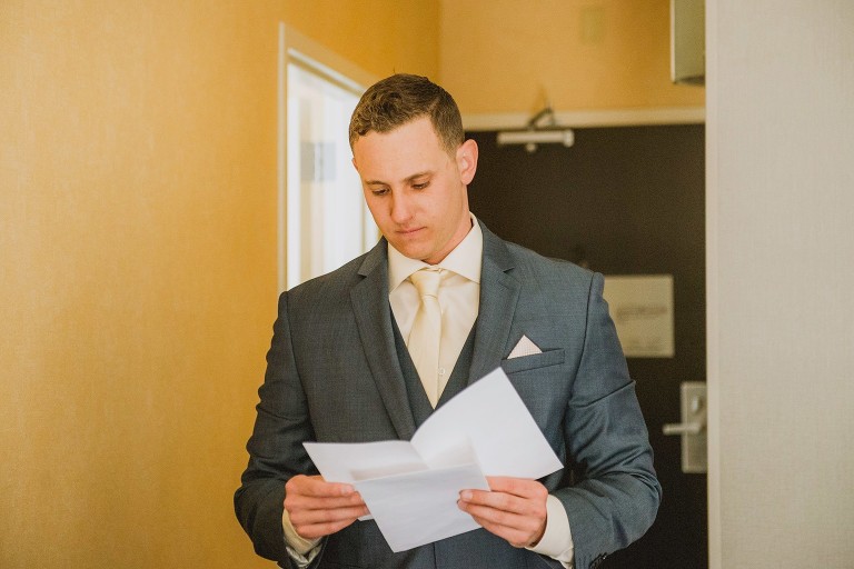 groom reading note from bride,