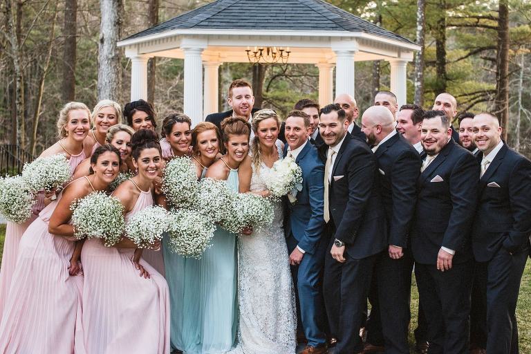 bridal party at lakeview pavilion,
