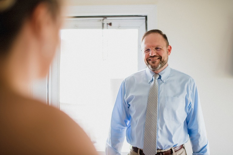 father seeing daughter before cape cod wedding,