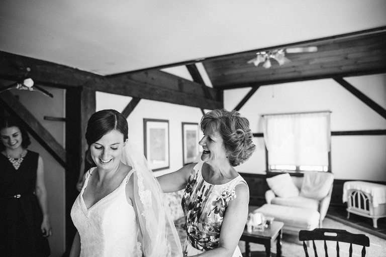 mountain meadows lodge wedding,