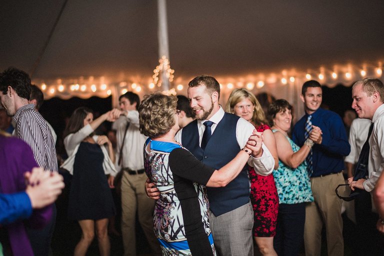 mountain meadows lodge wedding,