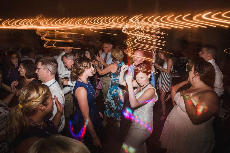 mountain meadows lodge wedding,