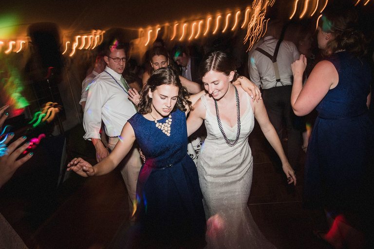 mountain meadows lodge wedding,